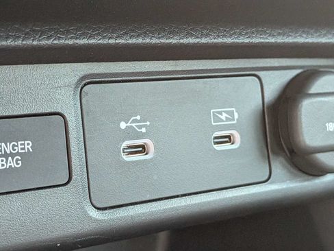 Used 2025 Honda Civic Sport image 22
