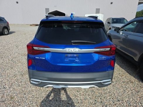 Certified 2023 Kia Seltos S w/ Navigation Package FWD image 5