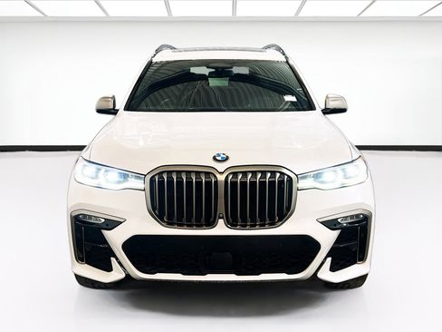 Used 2020 BMW X7 M50i w/ Dynamic Handling Package image 2