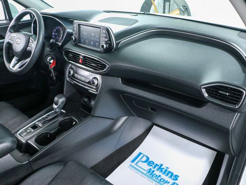 Used 2019 Hyundai Santa Fe SE image 25