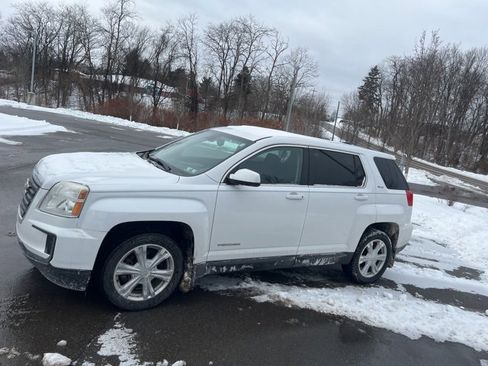 Used 2017 GMC Terrain SLE image 22