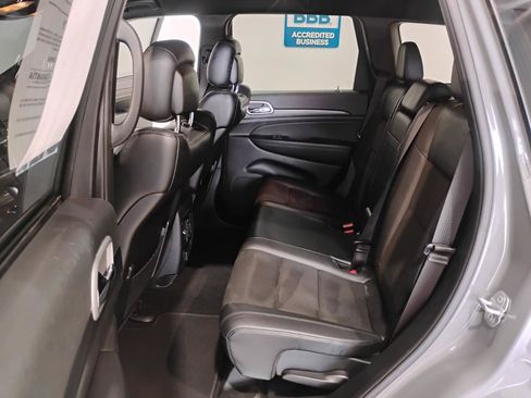 Used 2021 Jeep Grand Cherokee Laredo X RWD image 46