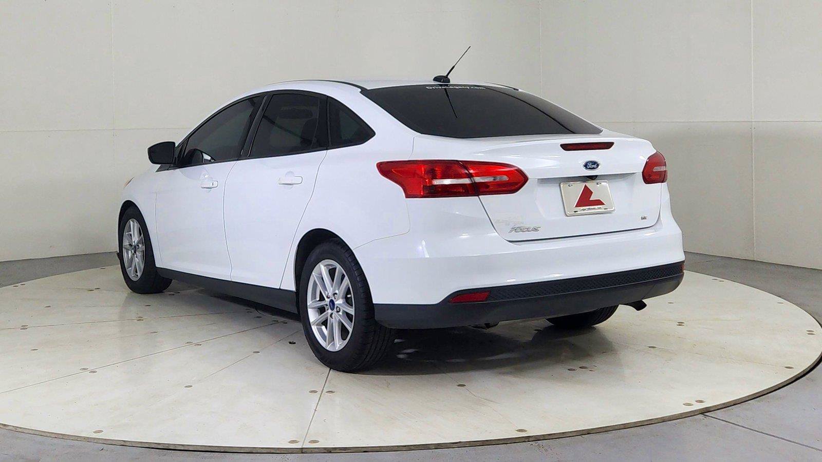 Used 2018 Ford Focus SE FWD image 5
