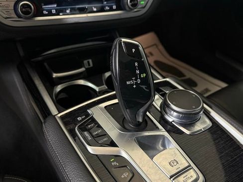 Used 2018 BMW 740i 740i image 31