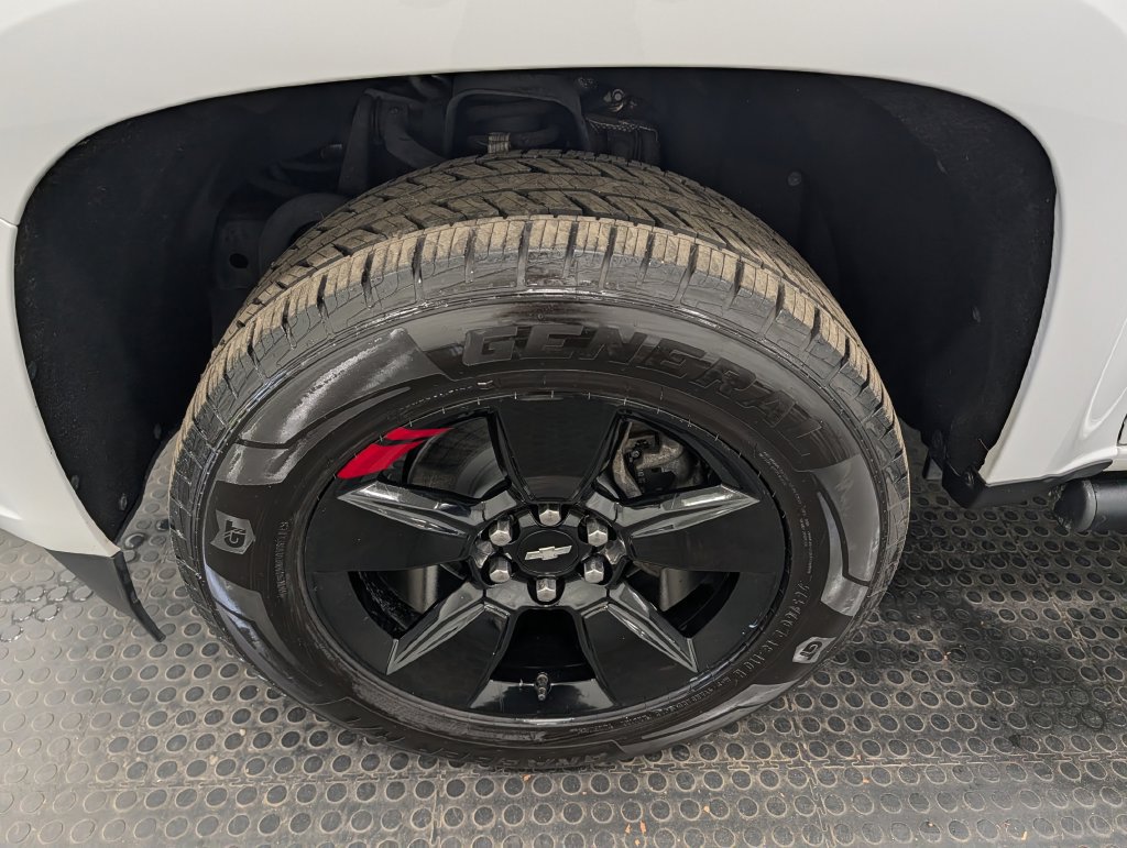 Used 2021 Chevrolet Colorado LT w/ Redline Special Edition AWD/4WD image 10