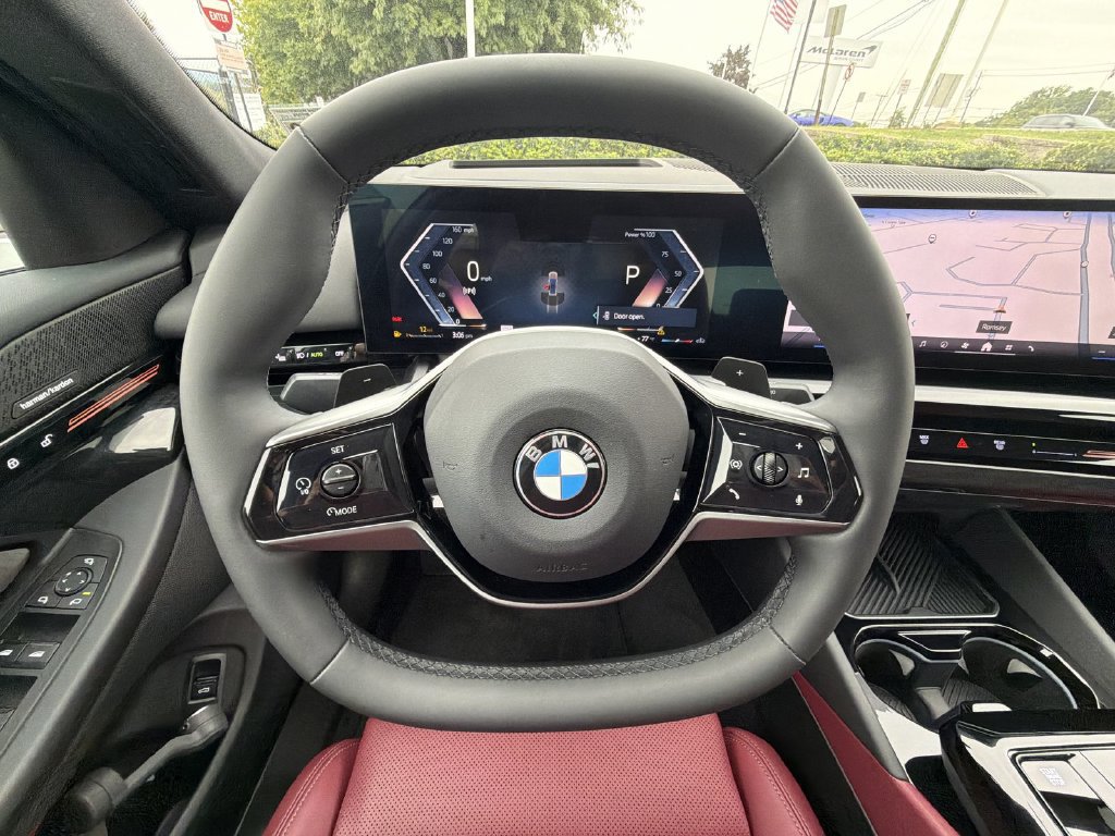 Used 2024 BMW 530i xDrive w/ Premium Package AWD/4WD image 23