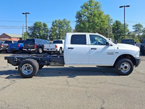 Used 2018 RAM 3500 Tradesman image 8