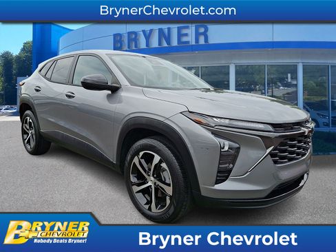 Used 2024 Chevrolet Trax RS FWD image 1