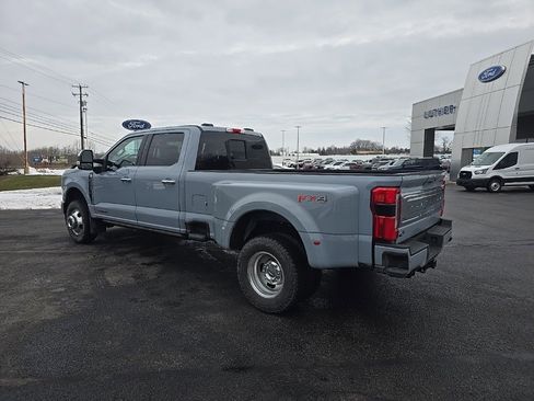 Used 2024 Ford F350 Platinum image 13