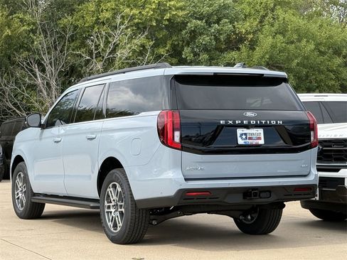 New 2025 Ford Expedition Max Active image 28