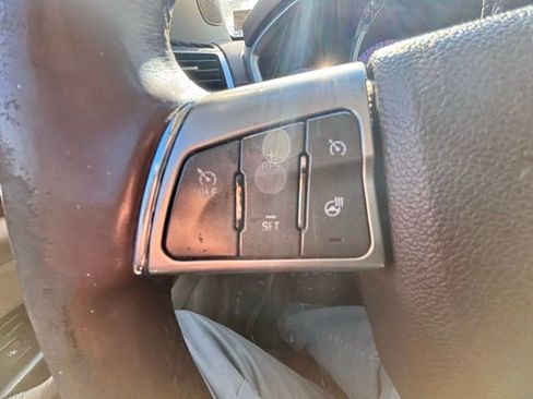 Used 2012 Cadillac SRX Luxury image 10