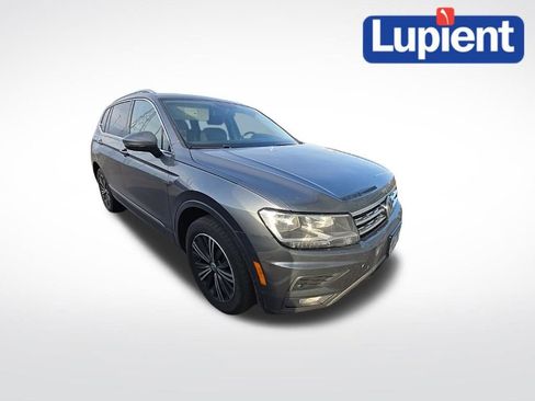 Used 2019 Volkswagen Tiguan SEL image 1