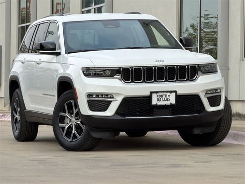New 2025 Jeep Grand Cherokee Limited w/ Trailer Tow Package image 2
