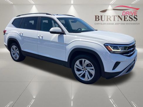 Used 2023 Volkswagen Atlas SE w/ Panoramic Sunroof Package AWD/4WD image 9