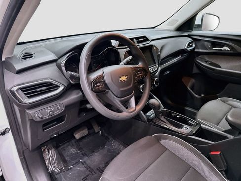 Used 2022 Chevrolet TrailBlazer LT w/ Convenience Package AWD/4WD image 11