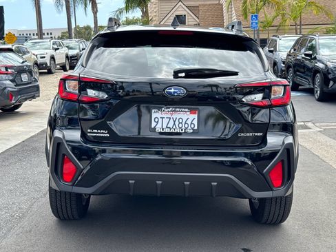 Certified 2025 Subaru Crosstrek 2.5i Premium AWD/4WD image 9
