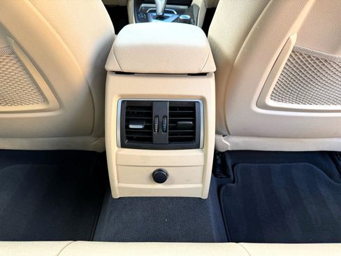 Used 2018 BMW 330e image 15