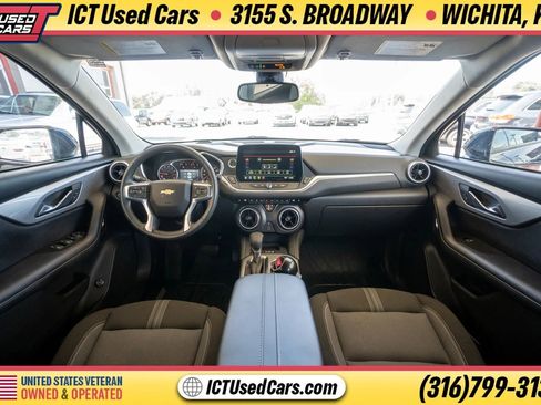 Used 2024 Chevrolet Blazer LT w/ Convenience Package FWD image 11
