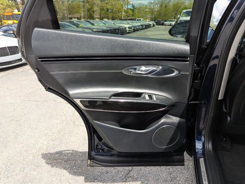 Used 2023 Genesis GV70 2.5T AWD/4WD image 37