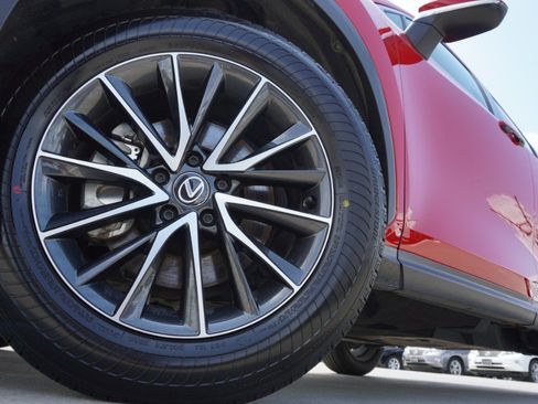 Certified 2024 Lexus NX 250 FWD image 11
