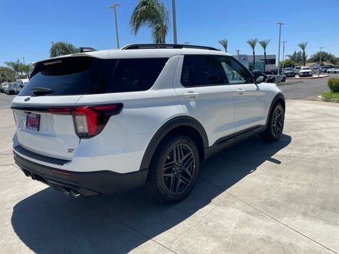 New 2026 Ford Explorer ST w/ Sun And Sound Package AWD/4WD image 5