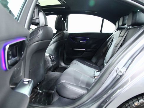 Used 2025 Mercedes-Benz C 300 4MATIC Sedan image 27