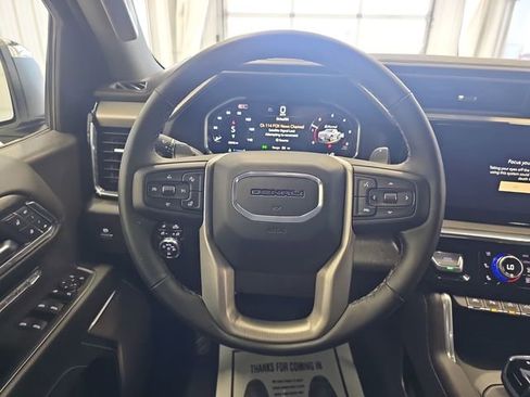 Used 2026 GMC Sierra 1500 Denali w/ Denali Reserve Package AWD/4WD image 14