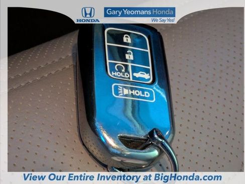 Used 2017 Honda CR-V Touring image 34