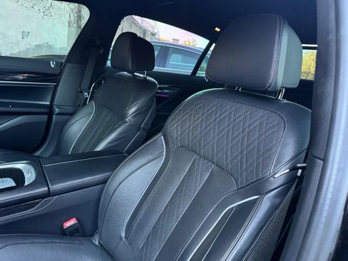 Used 2020 BMW 750i xDrive w/ M Sport Package AWD/4WD image 12