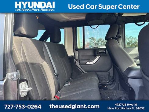 Used 2018 Jeep Wrangler Unlimited Sport S image 9