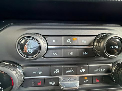Used 2022 Ford Bronco Outer Banks AWD/4WD image 24