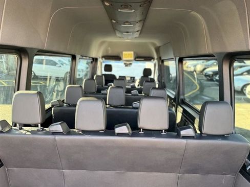 Used 2019 Mercedes-Benz Sprinter 2500 image 19