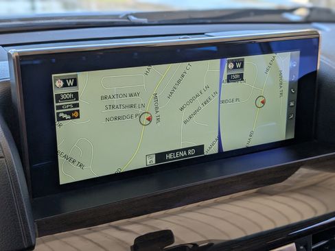 Used 2017 Lexus LX 570 LX 570 w/ Luxury Package image 33