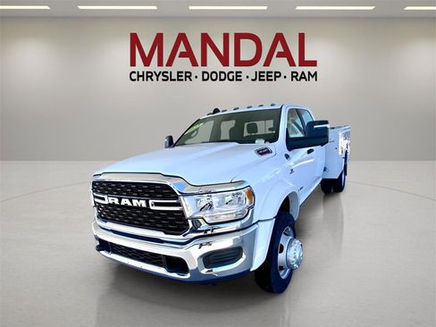 New 2024 RAM 4500 SLT w/ Quick Order Package 2YG SLT image 2