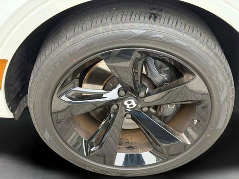 Certified 2022 Bentley Bentayga image 58