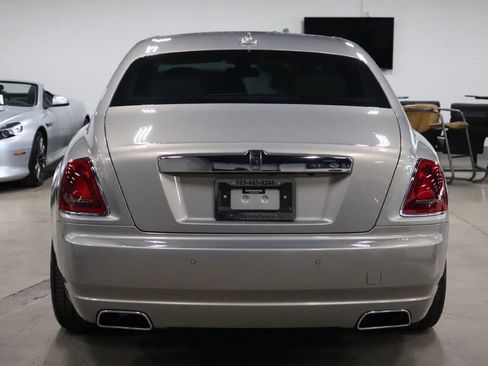 Used 2016 Rolls-Royce Ghost image 4