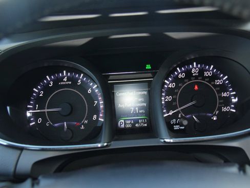 Used 2016 Toyota Avalon XLE Premium FWD image 13