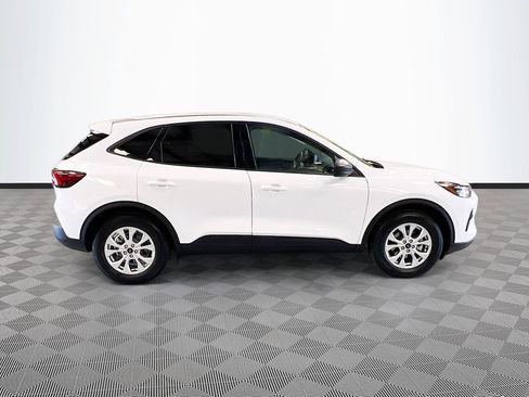 Used 2025 Ford Escape Active FWD image 8