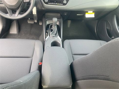 Used 2026 Toyota Corolla LE image 11