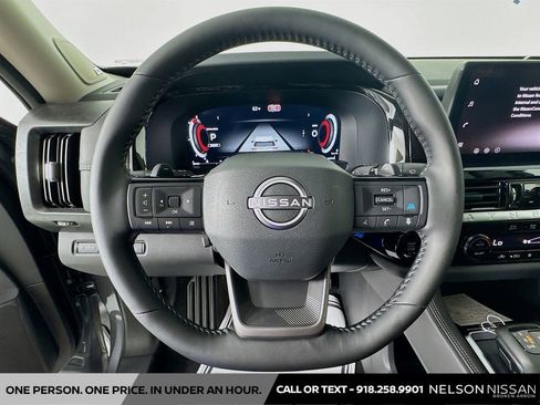 New 2026 Nissan Pathfinder Platinum image 11