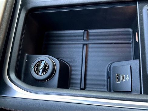 New 2025 Ford Expedition Active image 23