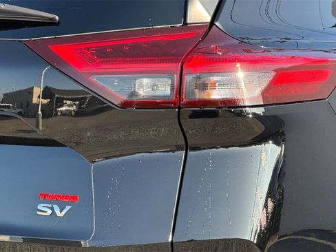 Used 2023 Nissan Rogue SV image 26