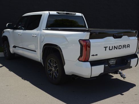 Used 2023 Toyota Tundra Platinum AWD/4WD image 3