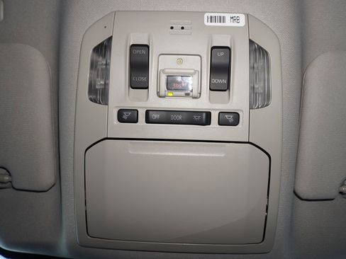 Certified 2022 Toyota Highlander Limited image 18