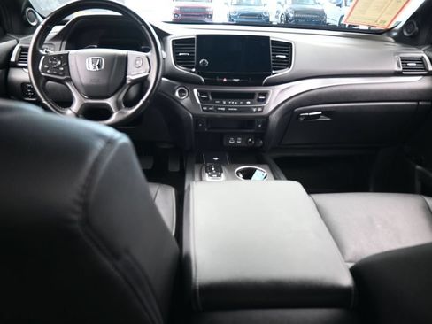 Used 2025 Honda Passport EX-L image 42