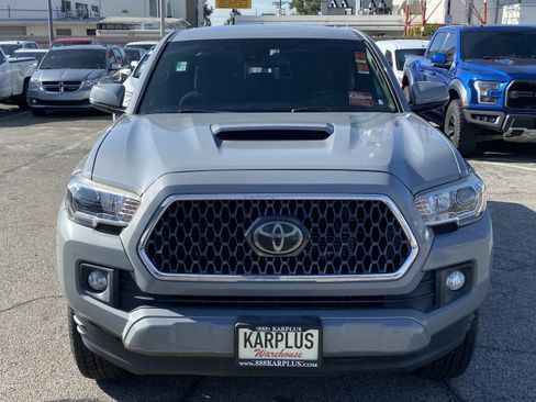 Used 2019 Toyota Tacoma TRD Sport w/ Exterior Package image 3