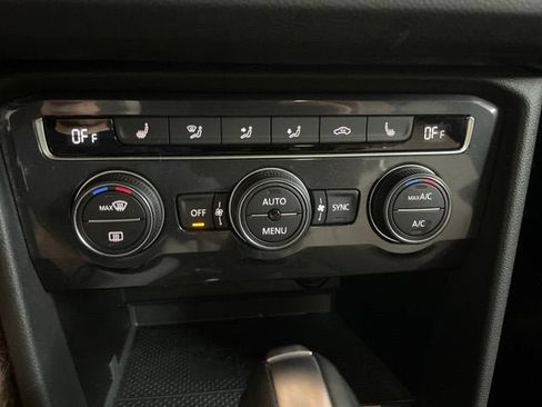 Certified 2021 Volkswagen Tiguan SE R-Line AWD/4WD image 22