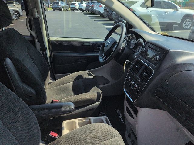 Used 2016 Dodge Grand Caravan SE w/ Quick Order Package 29E SE FWD image 10