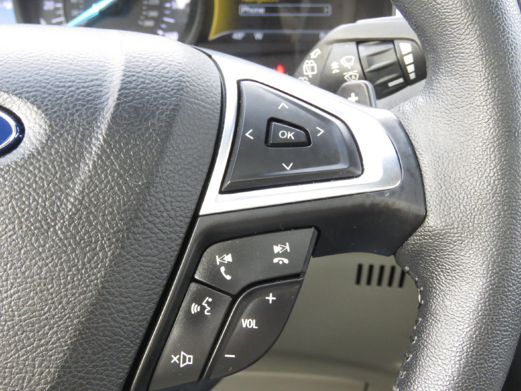 Used 2016 Ford Edge Titanium w/ Equipment Group 302A AWD/4WD image 23