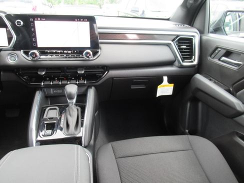 New 2026 GMC Canyon Elevation w/ Convenience Package RWD image 14